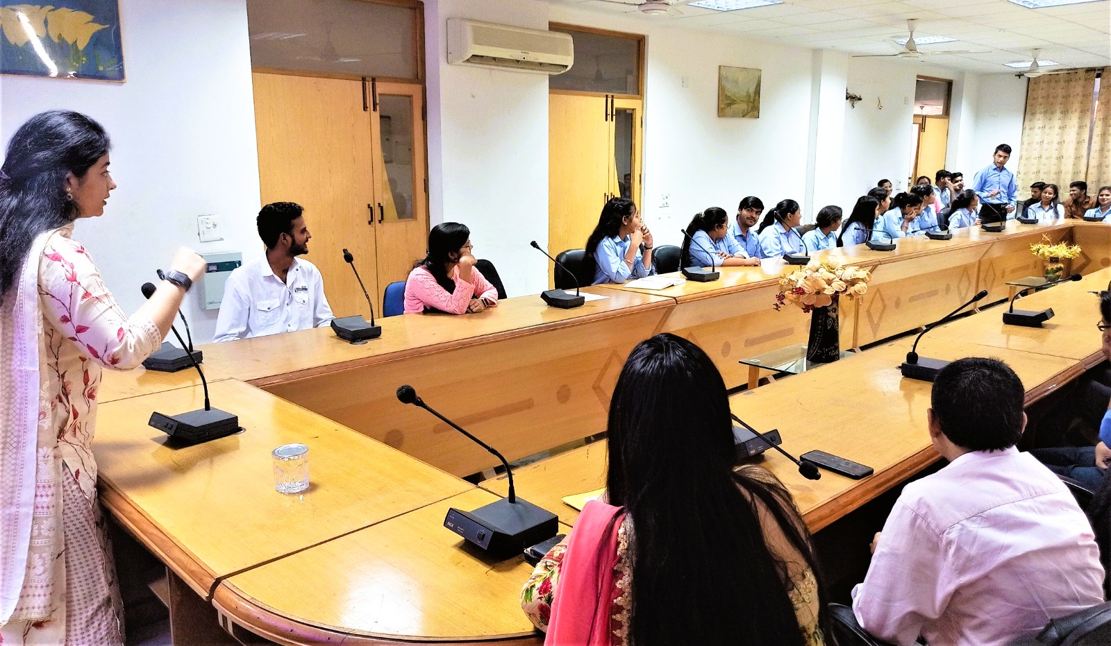 Ishan BBA students engaged in interactive classroom discussion at IIMT, Greater Noida. front
