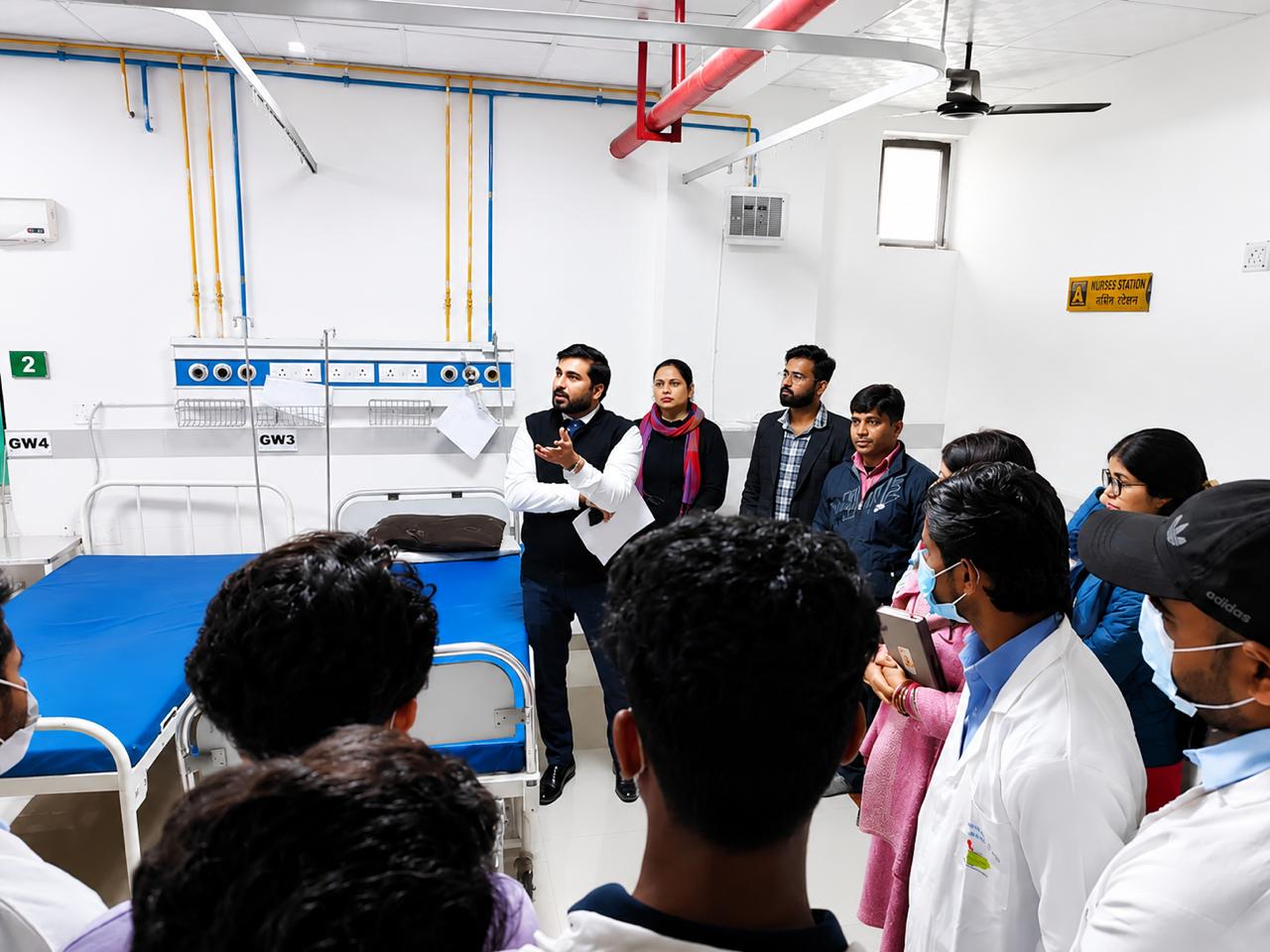 Ishan top Pharmacy college students on hospital visit gaining clinical and healthcare exposure. front