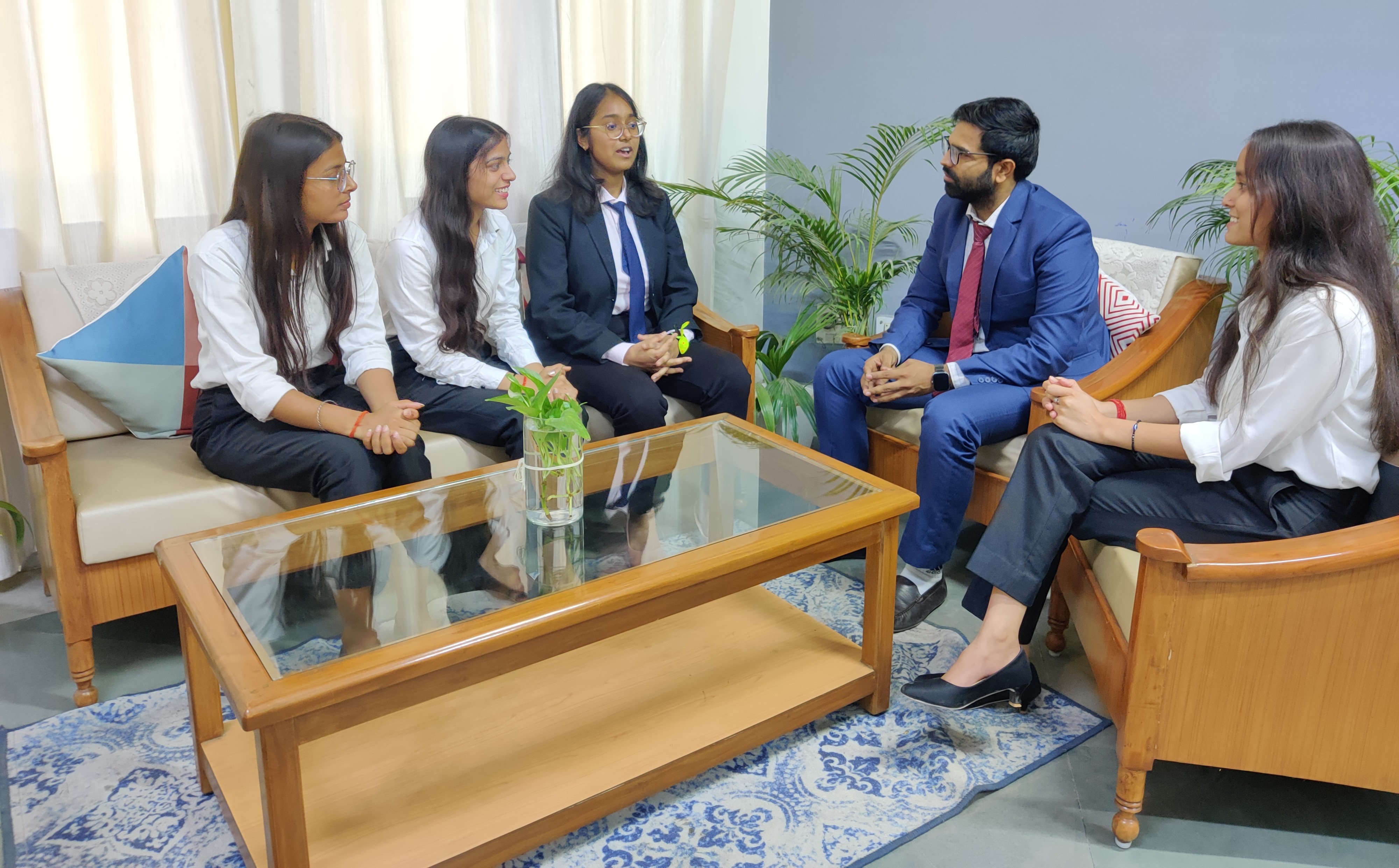 Ishan IIMT, top BBA college in Greater Noida fostering future professionals.